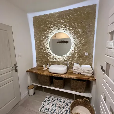 Charmante Maison Du Xviii En Pierre Renovee *