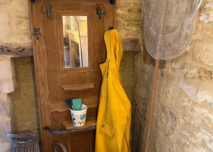 Σπίτι διακοπών Charmante Maison Du Xviii En Pierre Renovee Colleville-Montgomery